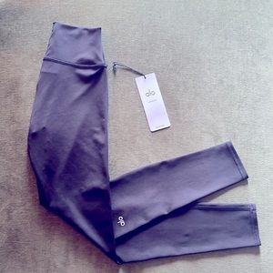 Alo Yoga High Waist Airlift Legging